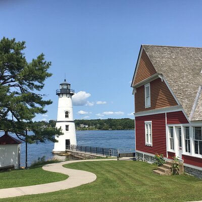 St Lawrence River - Rock Island Lighthouse on a Glass Bottom Boat Tour