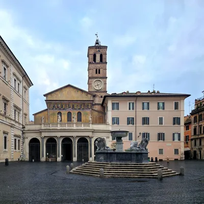 Rome Food Walking Tour in Trastevere with Dinner, Wine & Gelato