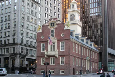 Entire Freedom Trail Walking Tour in Boston: Includes Bunker Hill and USS Constitution