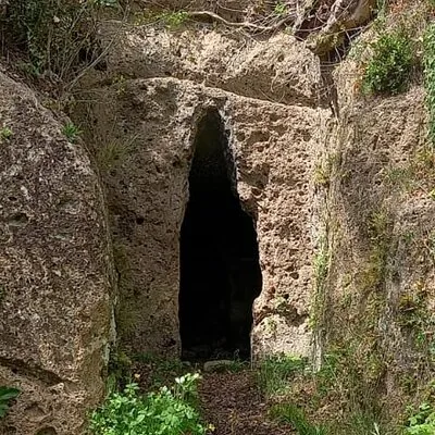Poggio Buco: the disappeared necropolises