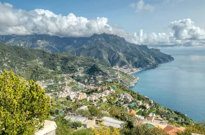 Amalfi Coast 6-Hour Private Boat Tour with Drinks and Snacks