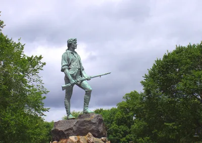 Lexington and Concord, MA 90-Minute Narrated Trolley Tour of Revolutionary War Sites