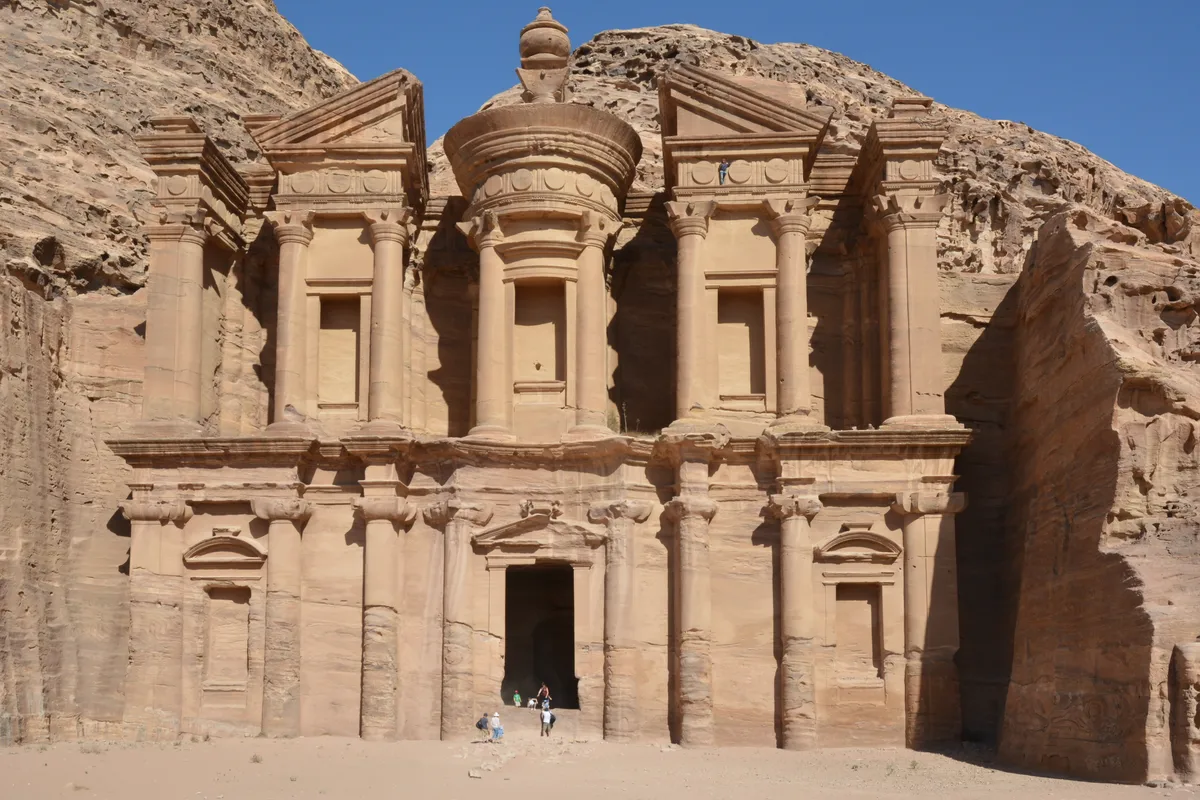 Petra and Wadi Rum Full-Day Private or Group Tour from Amman