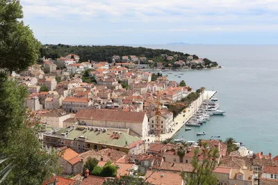 Blue Cave Group Tour with Swimming and Snorkelling from Hvar