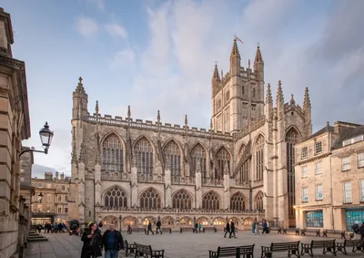 Walking Tour of Bath with Blue Badge Tourist Guide