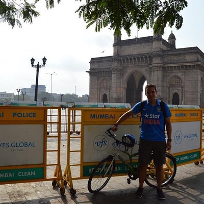 Small-Group Bike Tour of Mumbai