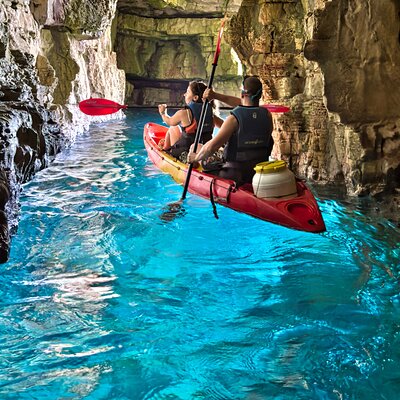 Private kayak tour: Explore the caves and turquoise bays in Pula