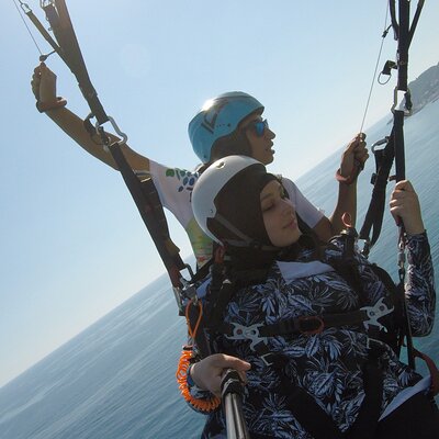 Tandem Paragliding Adventure – Soar Above the Clouds!