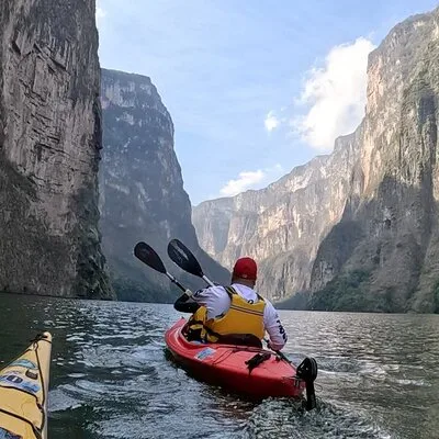 Academia y Club de Kayak Uk Um de Chiapas