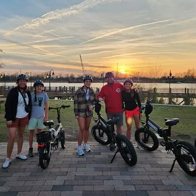 1.25-Hour Wilmington E-Bike Sunset Ride