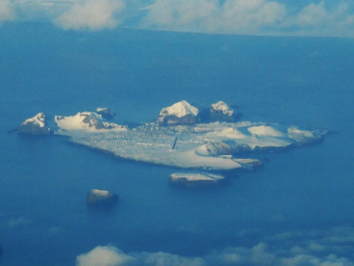 Heimaey Island Puffin and Volcano Tour with Ebbi