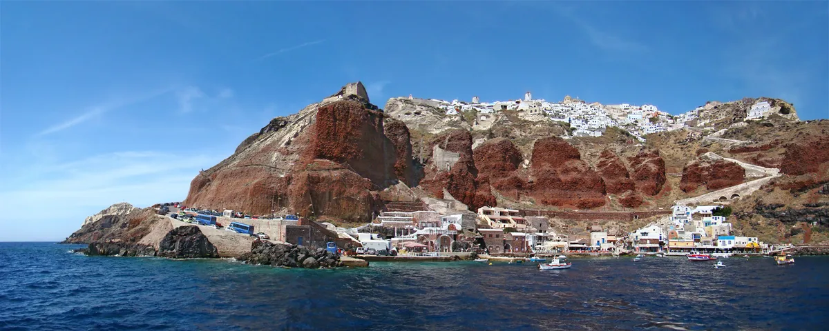 Santorini Luxury Catamaran 5-Hour Day Cruise with BBQ, Drinks and Transfers