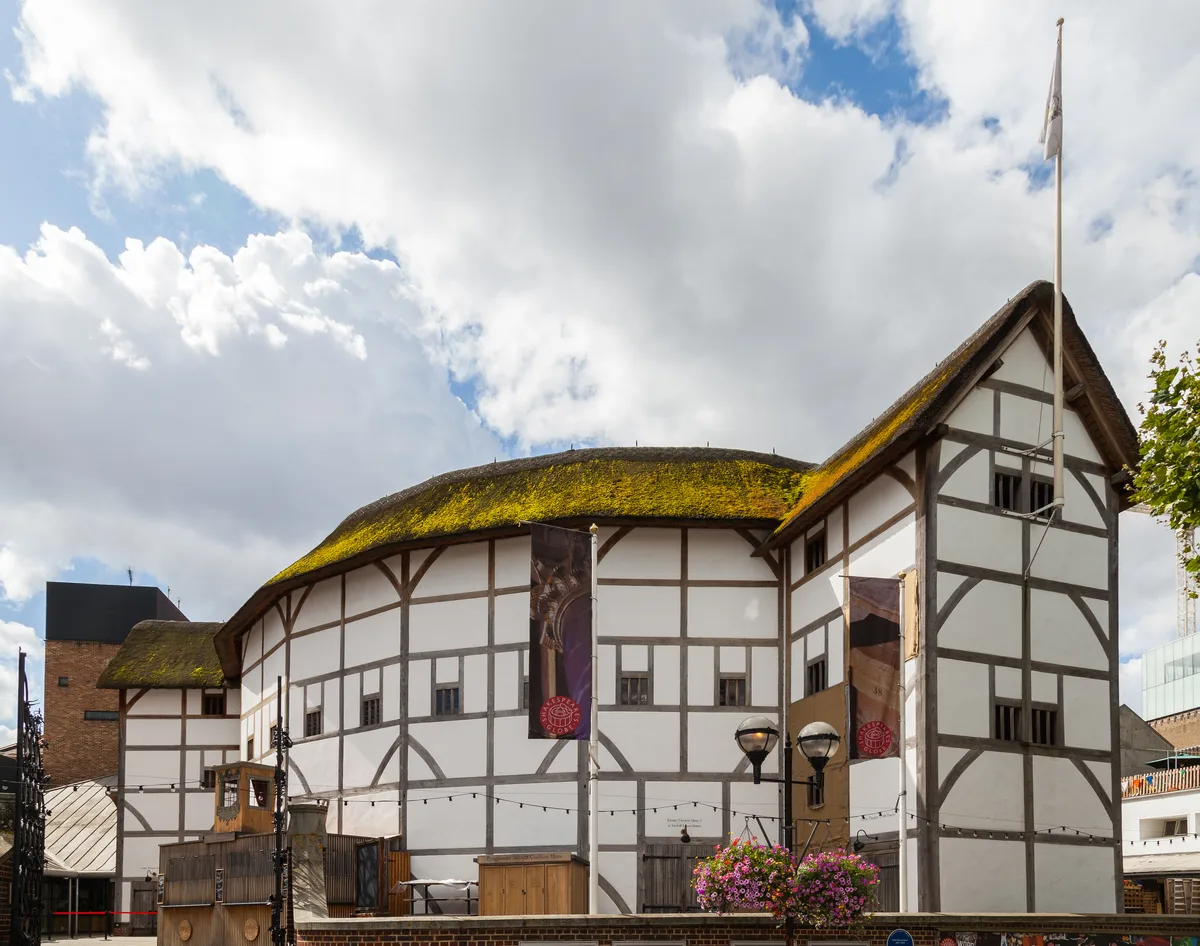 Shakespeare's Globe Guided Tour in London
