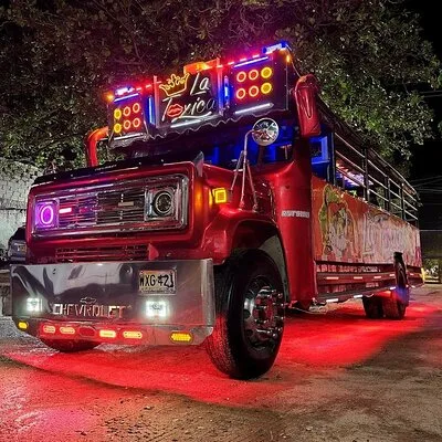 Night Rumba in Chiva in Santa Marta