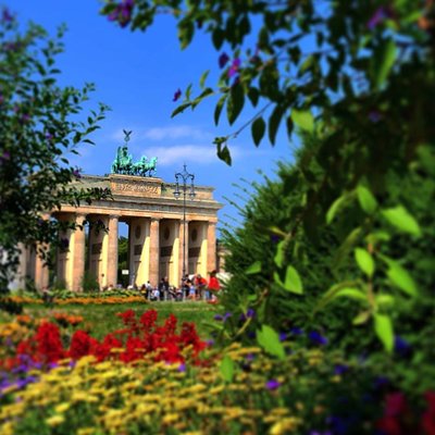 All-in-One Berlin Highlights on Foot: Private Walking Tour