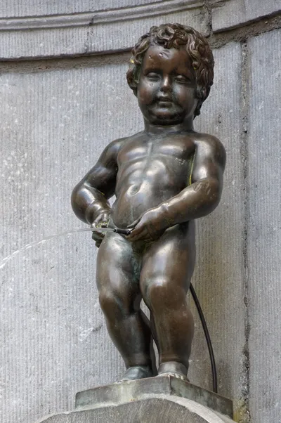 Tell Me About Brussels! First Day Must-Do with Local Storytellers