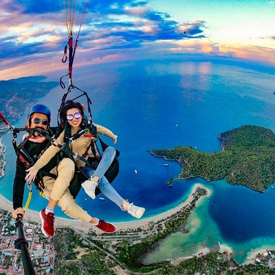 Tandem Paragliding Over The Blue Lagoon in Fethiye