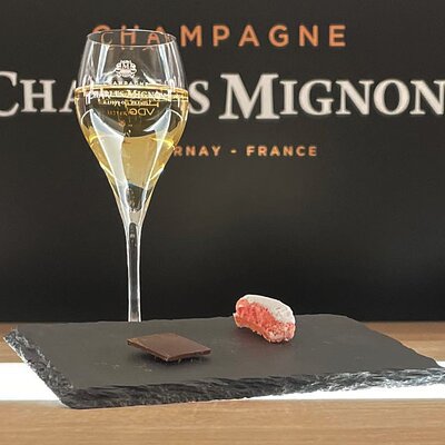 Gourmet tour (1 tasting with sweet pairings)