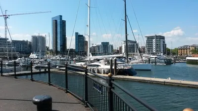 Southampton Luxury Sailing Day with Champagne and Two-Course Lunch or Dinner