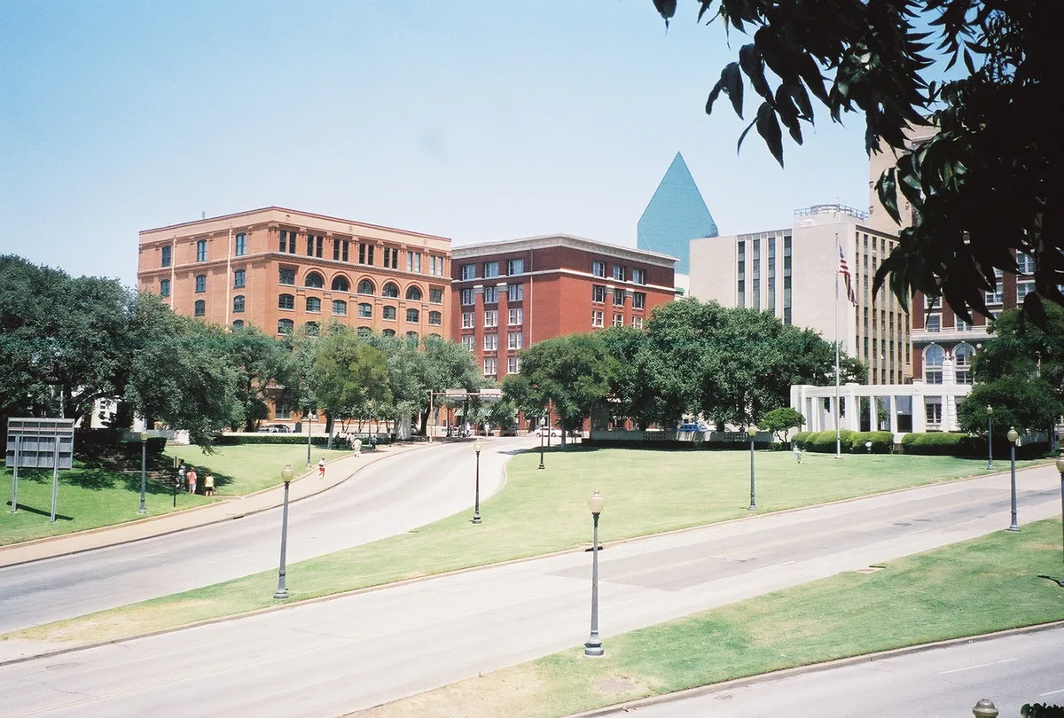 Dallas John F. Kennedy Trolley Tour Including Dealey Plaza and Motorcade Route