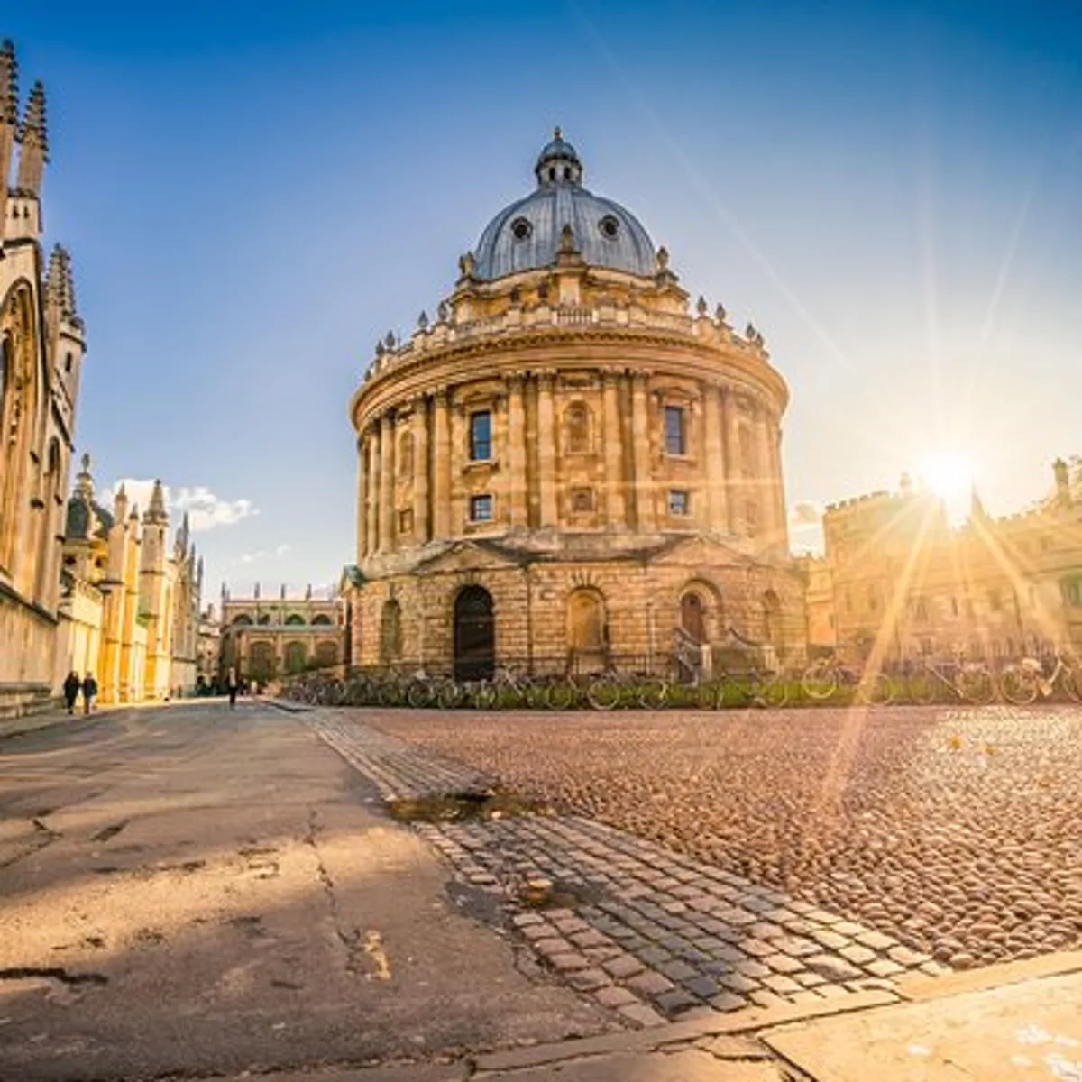 Private Day Tour to Oxford and The Cotswolds
