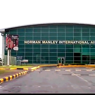 Kingston Round Trip Airport Transfers to Ocho Rios