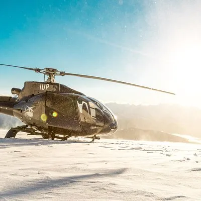 Helicopter Tour with Alpine Snow Landing from Queenstown