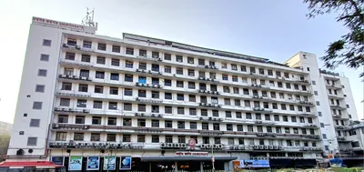 Mumbai Private Combo Tour: Churchgate Dabbawalas, Gateway of India, Dhobi Ghat & Dharavi Slum
