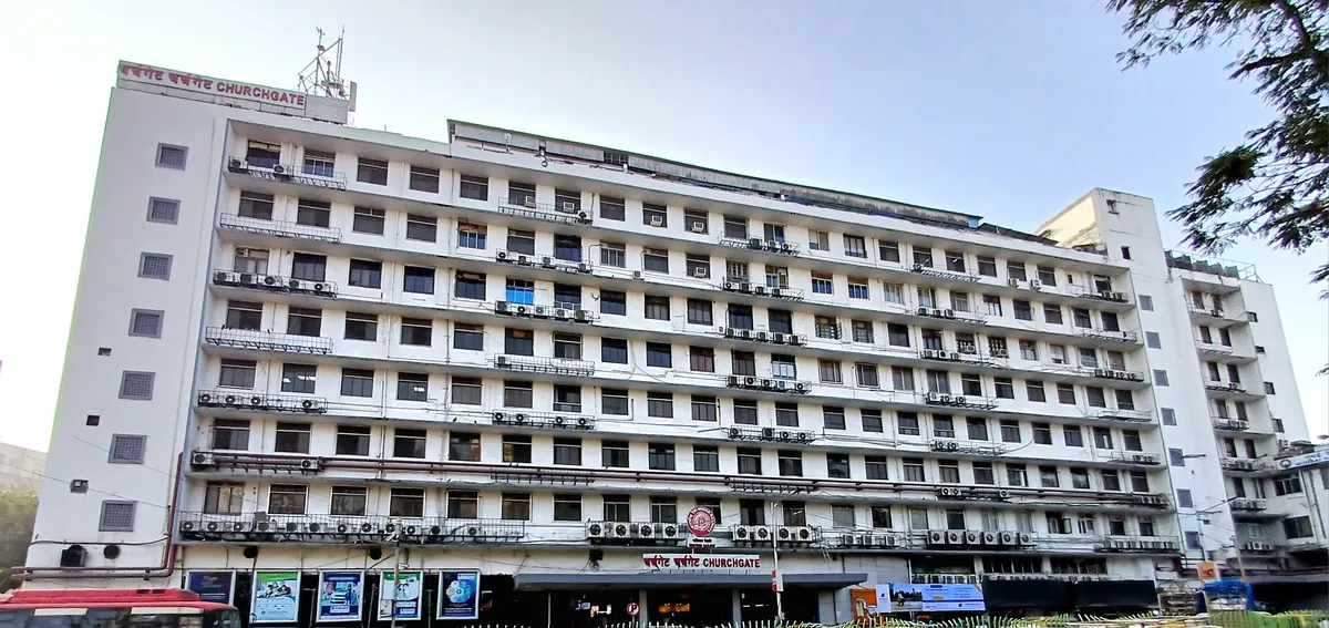 Mumbai Private Combo Tour: Churchgate Dabbawalas, Gateway of India, Dhobi Ghat & Dharavi Slum