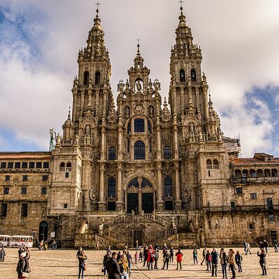 Santiago de Compostela Private Walking Tour with Cathedral Ticket