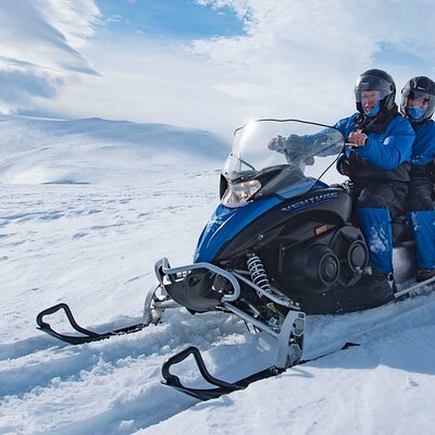 Snowmobile tour on Vatnajökull