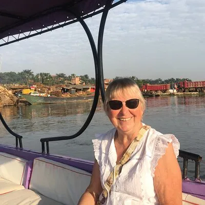 2-Hours village walk and Lake Victoria cruise from Entebbe