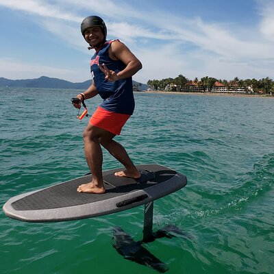 Private Guided E-Foil Experience in Tanjung Aru Beach