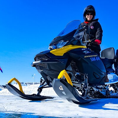 Snowmobile Tour from Yellowknife