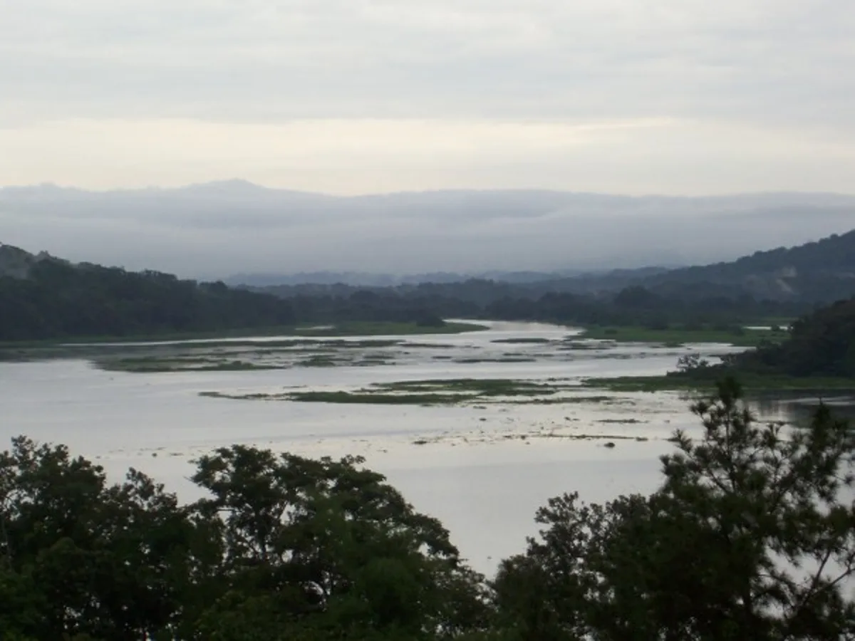 Chagres National Park Waterfall and Embera Village Day Trip with Lunch from Panama City
