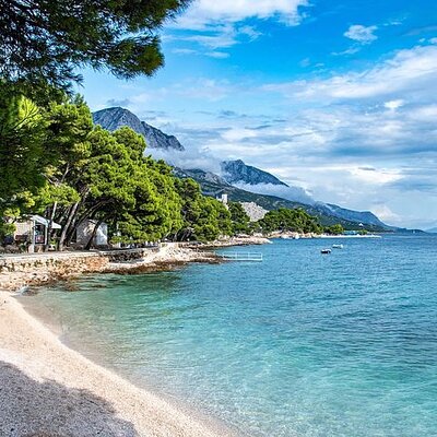 Private Transfer from Makarska to Dubrovnik with 2h Sightseeing, local driver