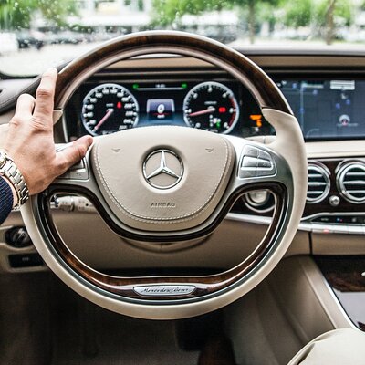 Southampton to Gatwick Airport Private Professional Service