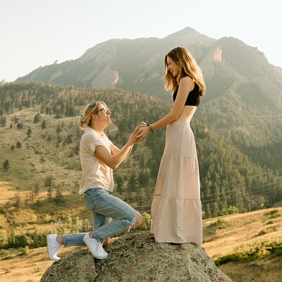Scenic Mountain Photoshoot in Boulder, Colorado