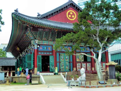 Seoul City Sightseeing Tour Including Gyeongbokgung Palace, N Seoul Tower, and Namsangol Hanok Village