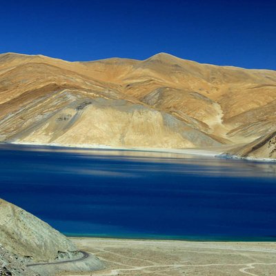 Nishat Tours And Travels