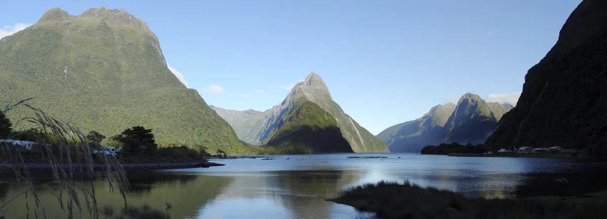 Milford Sound 2-Hour Scenic Boat Cruise