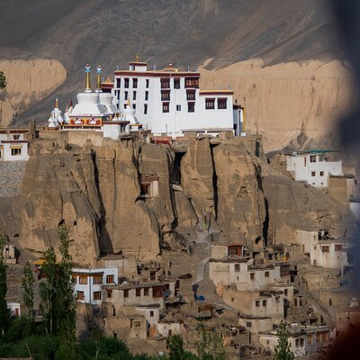 EXPERT TOURS & TRAVELS