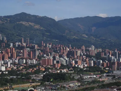 Medellín 4-Hour Private Tour Pablo Escobar Including Monaco, Cemetery, Rooftop, Barrio