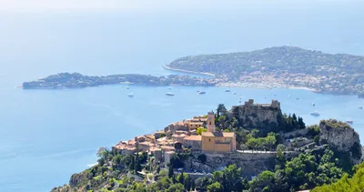 Cannes, Antibes, and St Paul de Vence Full-Day Small-Group Tour from Nice