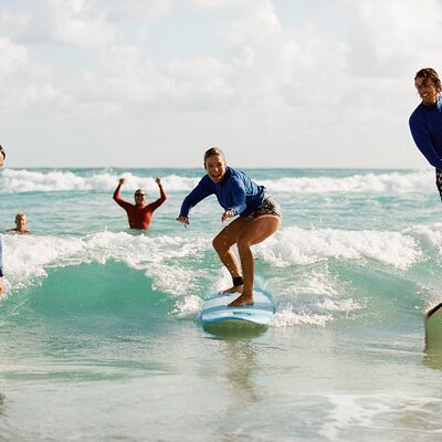 Kirra Point Surf School