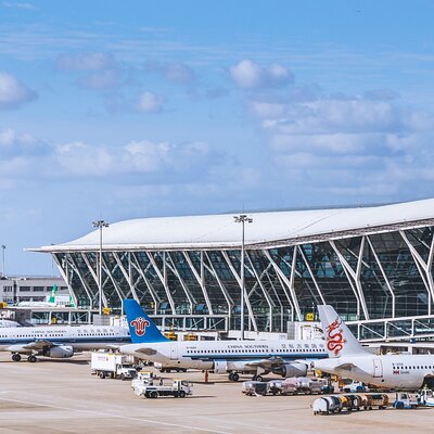 Private Transfer: Xi'an Xianyang International Airport to Hotel