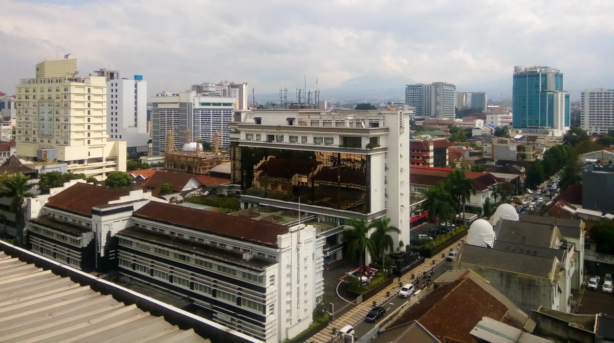 Bandung Private Guided Day Trip to White Crater and Surrounding Areas Including Patenggang Lake