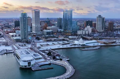 Milwaukee Food Tour with 5 Local Favorites Tastings Including Sausage, Cheese Curds, Fish Fry and Secret Dish