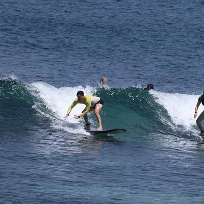 Surfnesia Surf Lesson and Guiding