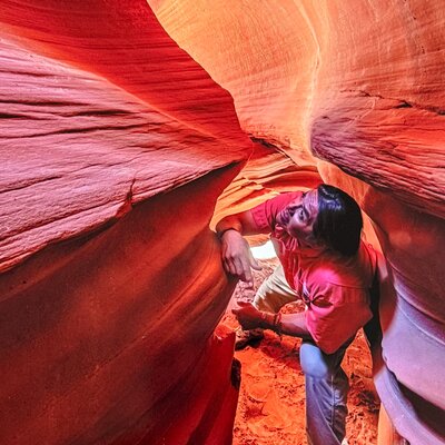 Wind Pebble Canyon Full Hiking tour through Antelope Canyon